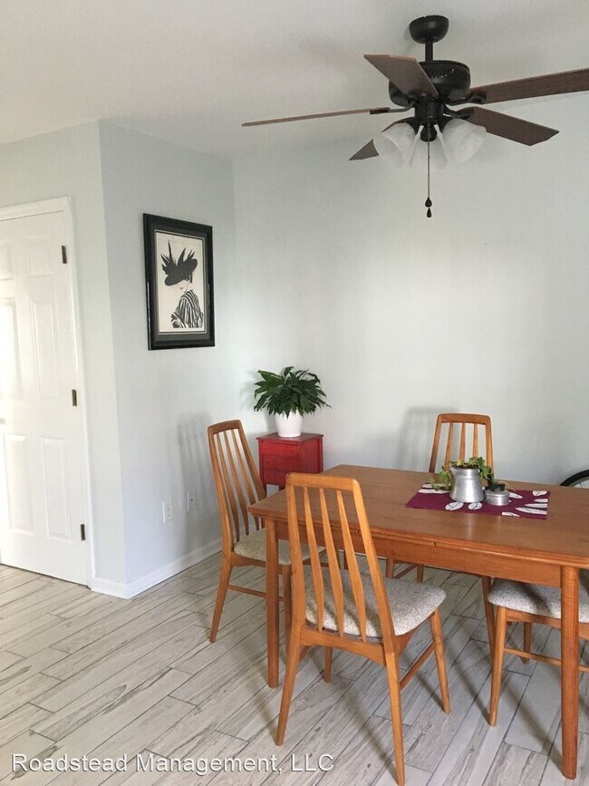 Building Photo - 3 br, 2.5 bath House - 799 Harbor Place Dr