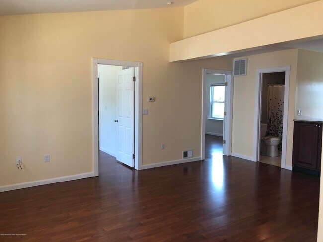 Building Photo - 244 Ocean Ave