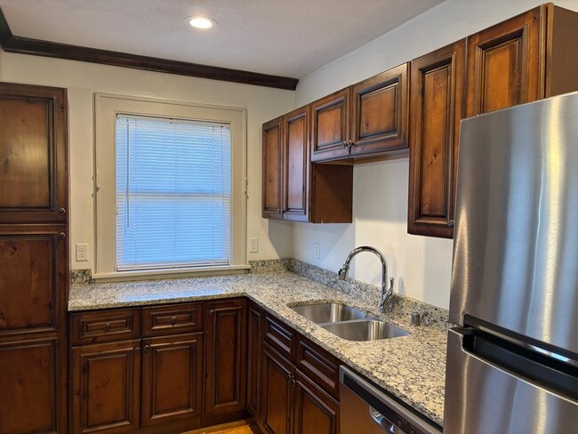 Foto del edificio - 1630 Hague Ave