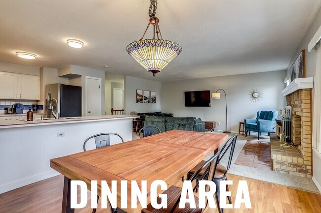 Foto del edificio - 3149 N Oak Cir