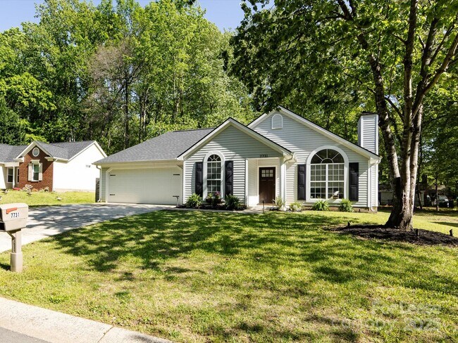Building Photo - 7731 Ivy Hollow Dr