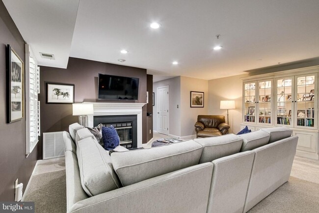 Building Photo - 4120 Monument Ct