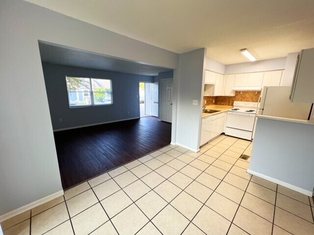 Building Photo - 3820 Sherman Towne Dr
