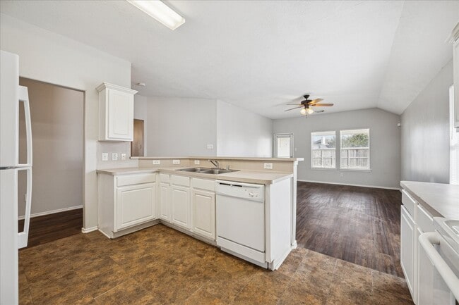 Building Photo - 448 Sandstone Creek Ln