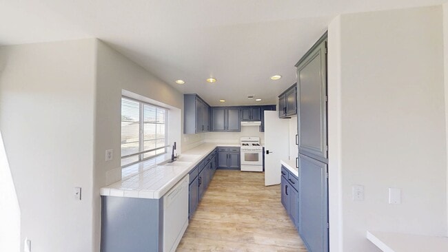 Building Photo - 1045 Willmont Way