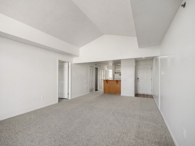 Building Photo - Brentwood Park Apartments