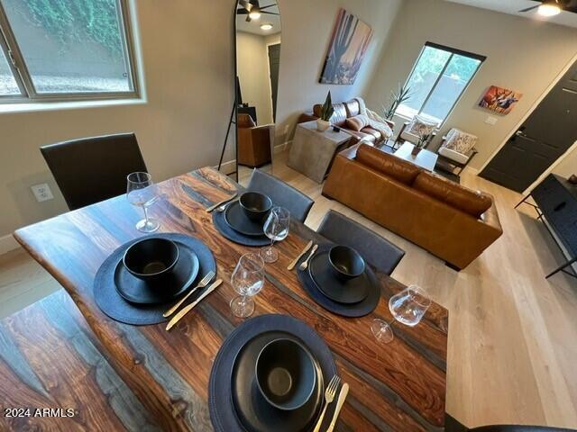 Foto del edificio - 6119 E Knolls Way N