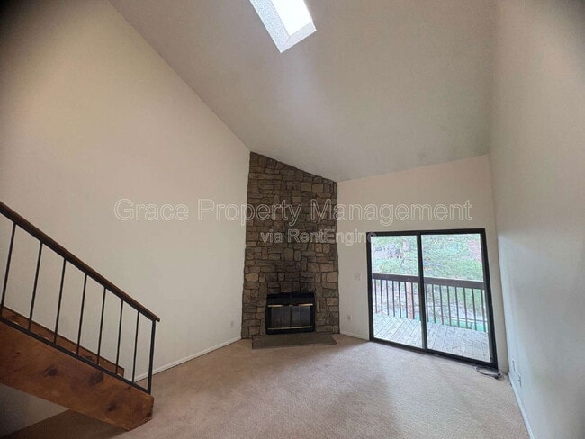 Photo - 226 Wright St Apartment