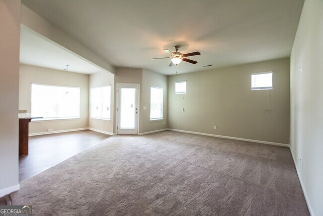 Building Photo - 123 Preserve Dr