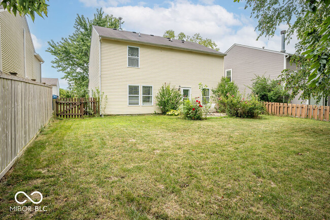 Building Photo - 14435 Forsythia Ln