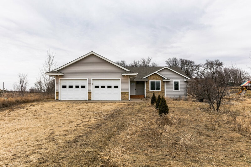 1070 Rudy Dr, Roberts, WI 54023 House Rental in Roberts, WI