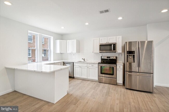 Building Photo - 4013 Bleigh Ave