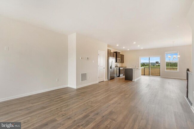 Foto del edificio - 410 Carroll Walk Ave