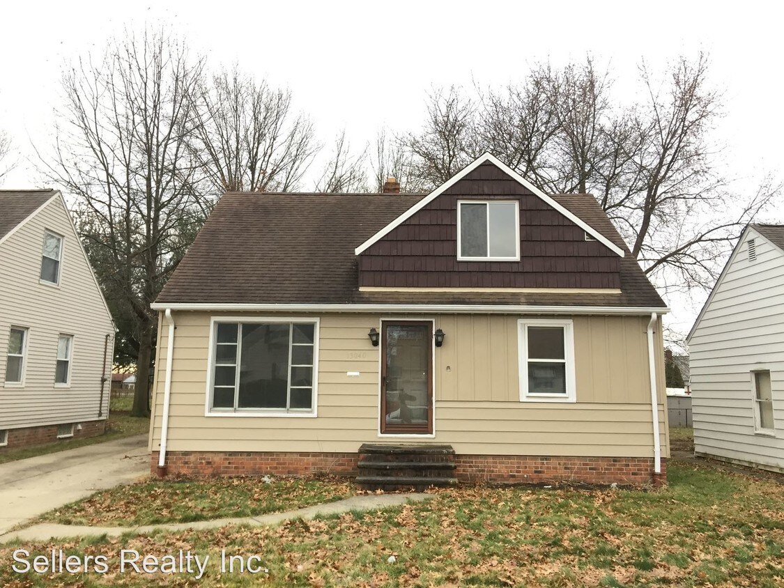 Primary Photo - 13040 Hathaway Rd