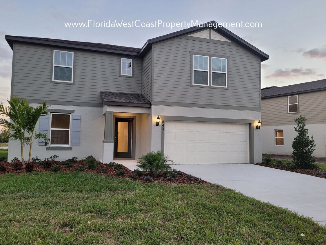 Foto principal - GORGEOUS 4 BEDROOM PLUS STUDY/DEN PLUS FLE...