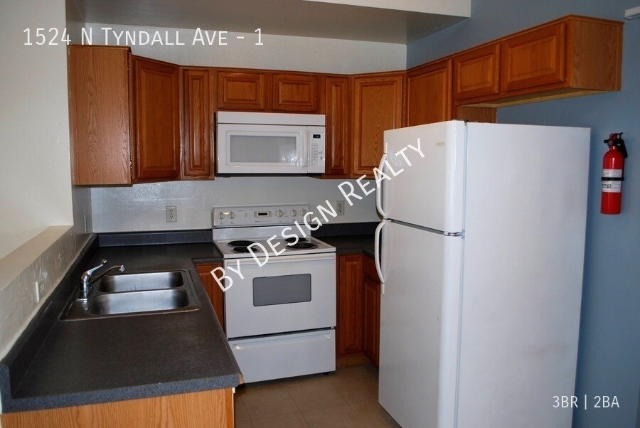 Primary Photo - UofA 3 Bed 2 Bath - 1/2 Mile to Campus