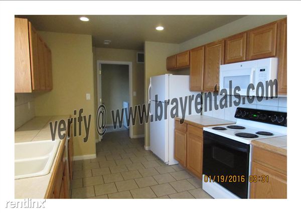 Foto del edificio - 723 Spanish Trail Dr