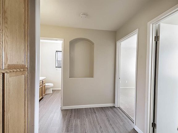 Building Photo - 1218 Engelberg Dr