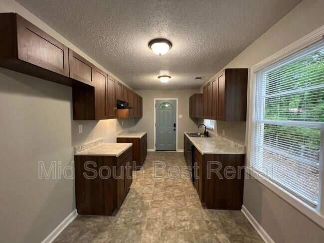 Building Photo - 521 E Shelby Dr