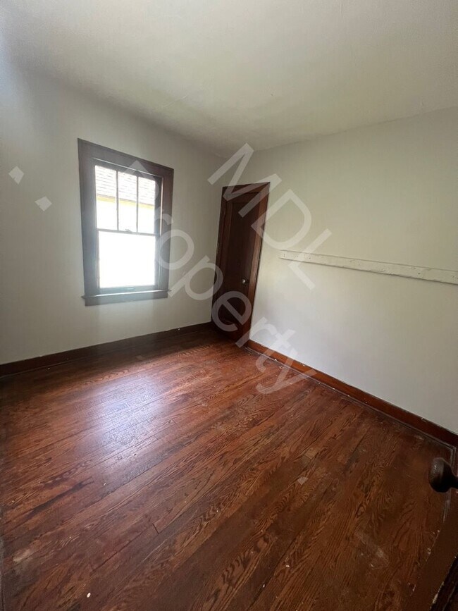 Foto del edificio - 3 bed 1 bath Saginaw home