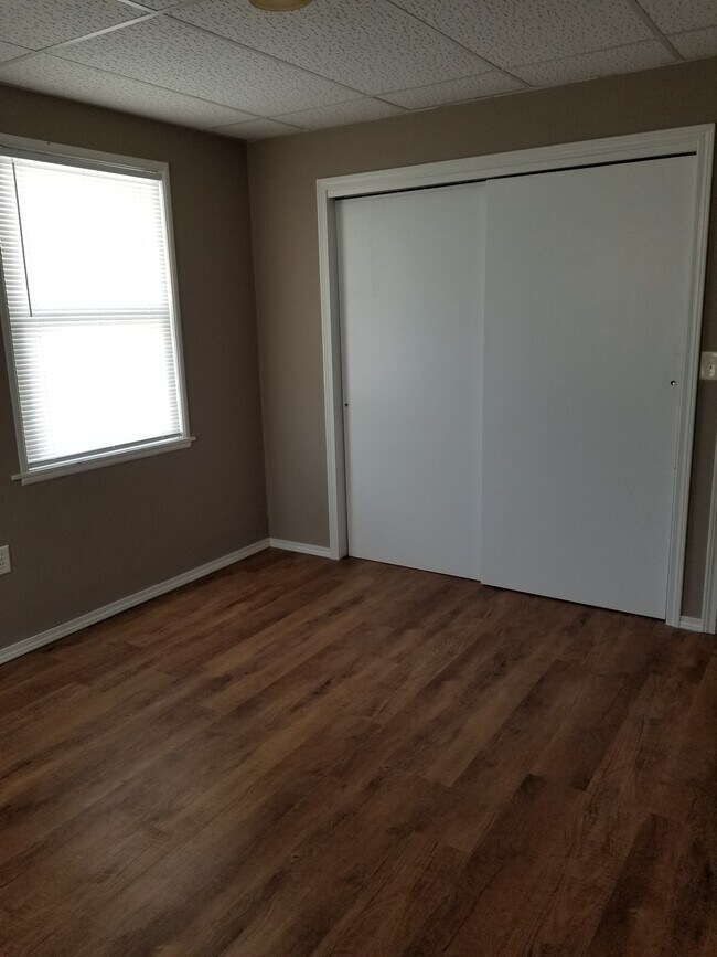 Foto del edificio - 410 W Webster St