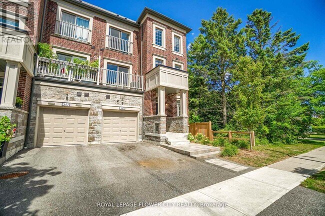 Photo du bâtiment - 947 Finley Ave