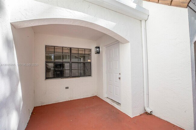Foto del edificio - 21212 Harbor Way