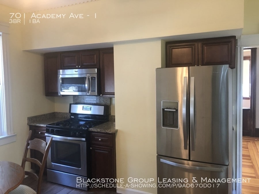 Primary Photo - 701 Academy Ave
