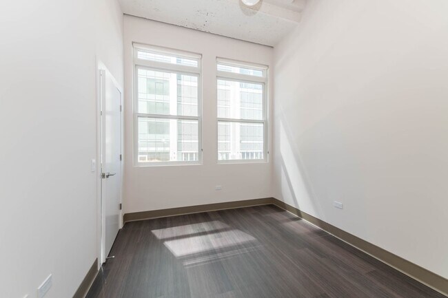 Foto del edificio - 800 S Michigan Ave