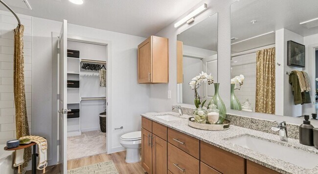 Foto del edificio - 12829 Ridgeline Blvd