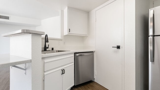 Interior Photo - Greystone Lofts