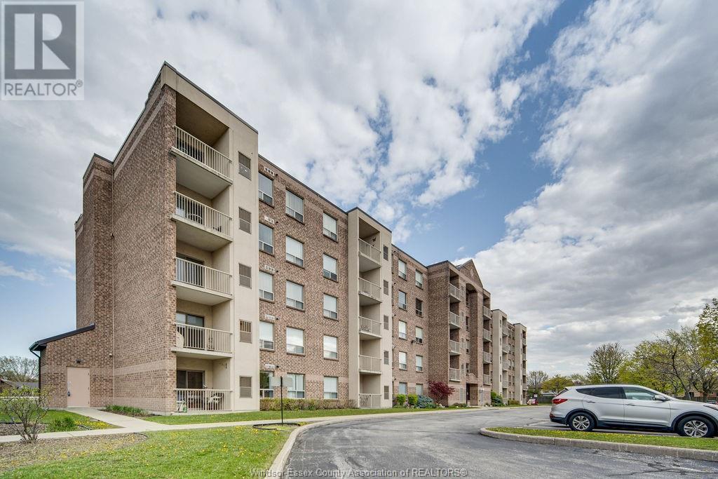 Photo principale - 8335 Wyandotte St E