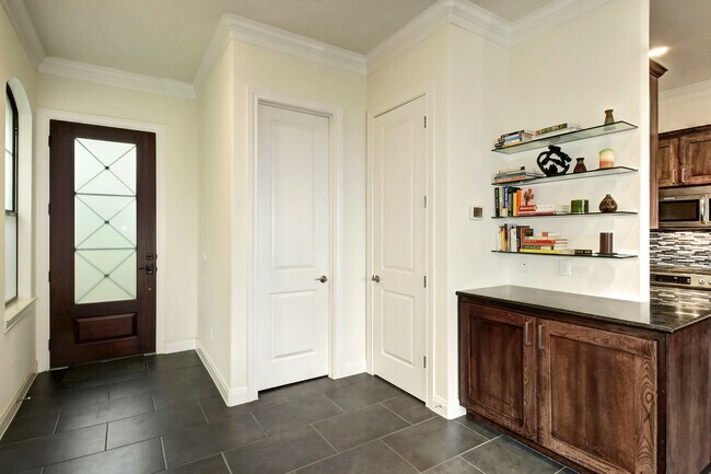 Foto del edificio - 4000 Ranch Road 620 N Unit 4