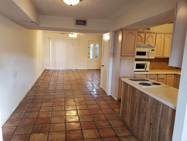 Foto del edificio - 1433 Cedar Post Ln