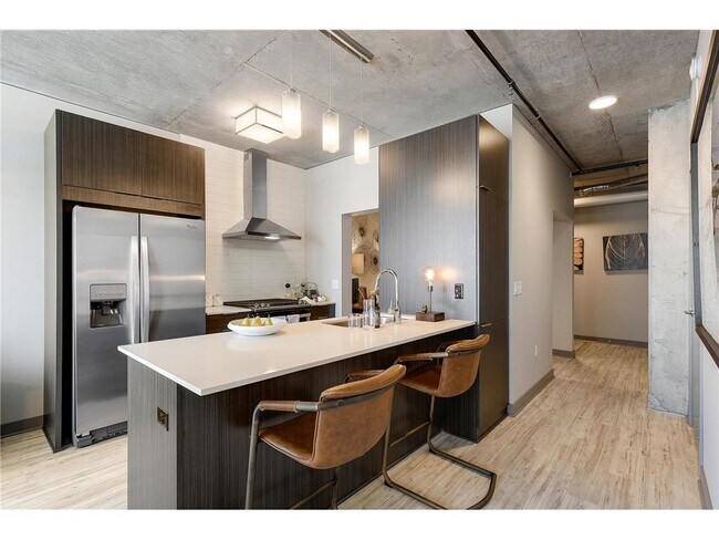Building Photo - 315 1st Ave NE