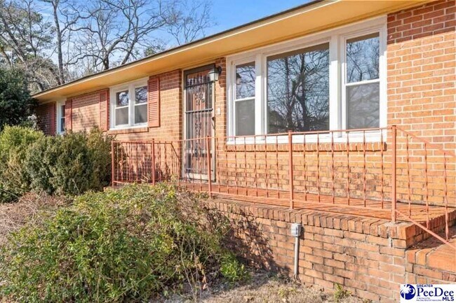 Foto del edificio - 2101 W McCown Dr