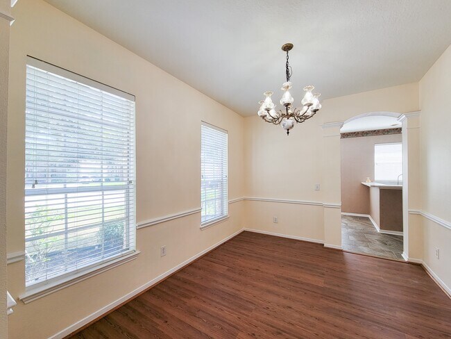 Foto del edificio - 11147 Carriage Lake Dr