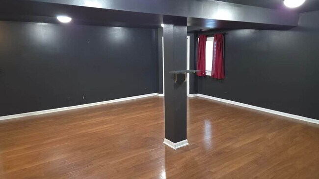 Foto del edificio - 532 S Jade Ln
