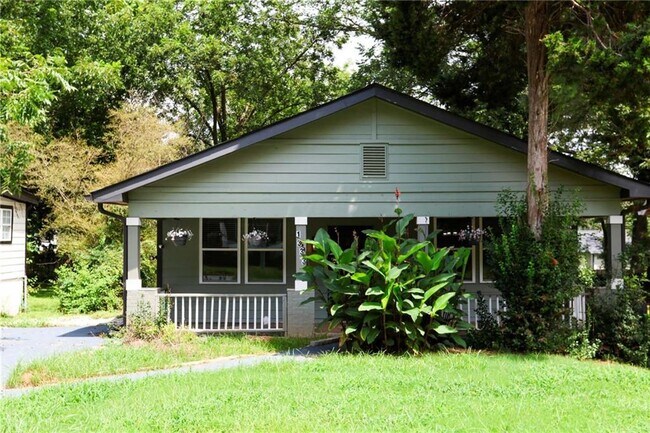 Foto del edificio - 1333 Lyle Ave