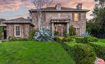 Building Photo - 3470 Consuelo Dr
