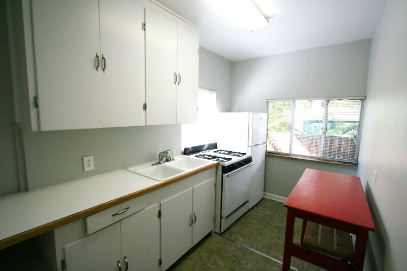 Building Photo - 1057 N Marion St