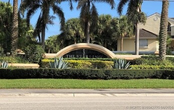 Building Photo - 16106 Glenmoor Dr