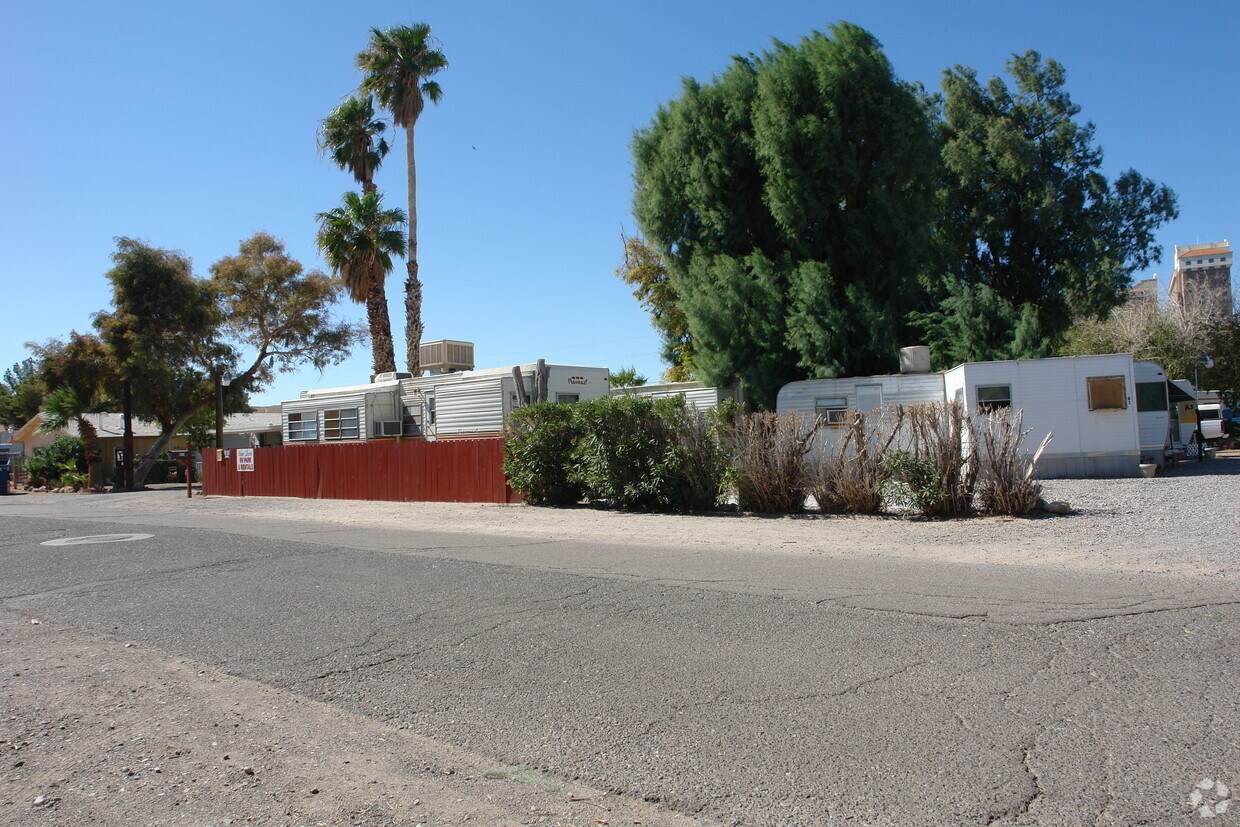 Primary Photo - Riverfront Cottages and RV Resort