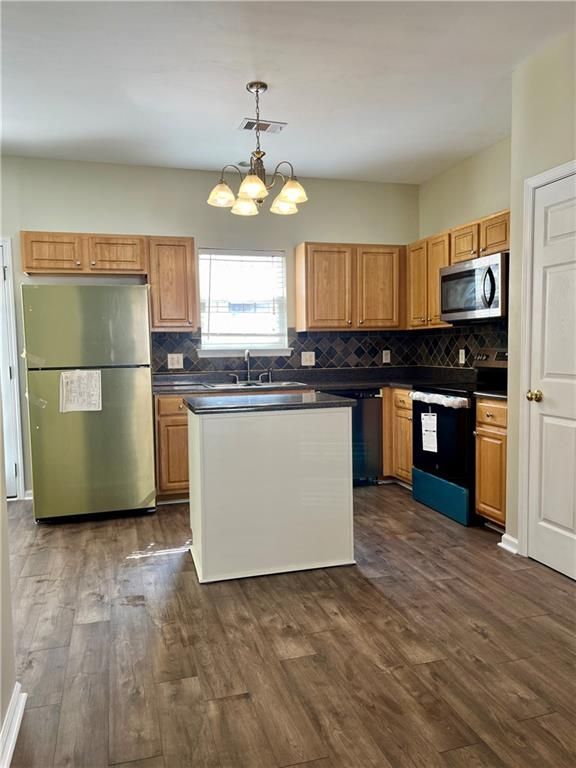 Foto del edificio - 5368 Hickory Knoll NW