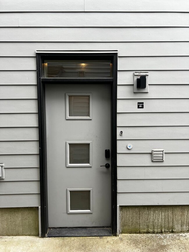 Building Photo - KENTON GEM