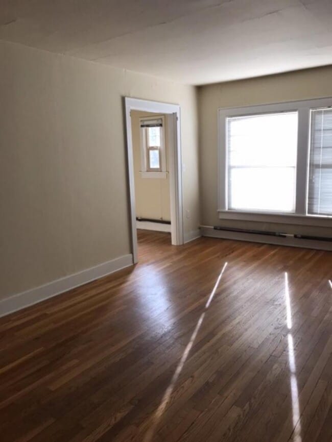 Building Photo - 0 bedroom in Seattle WA 98112