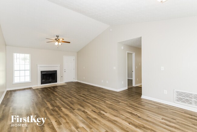 Building Photo - 7881 Dogwood Way