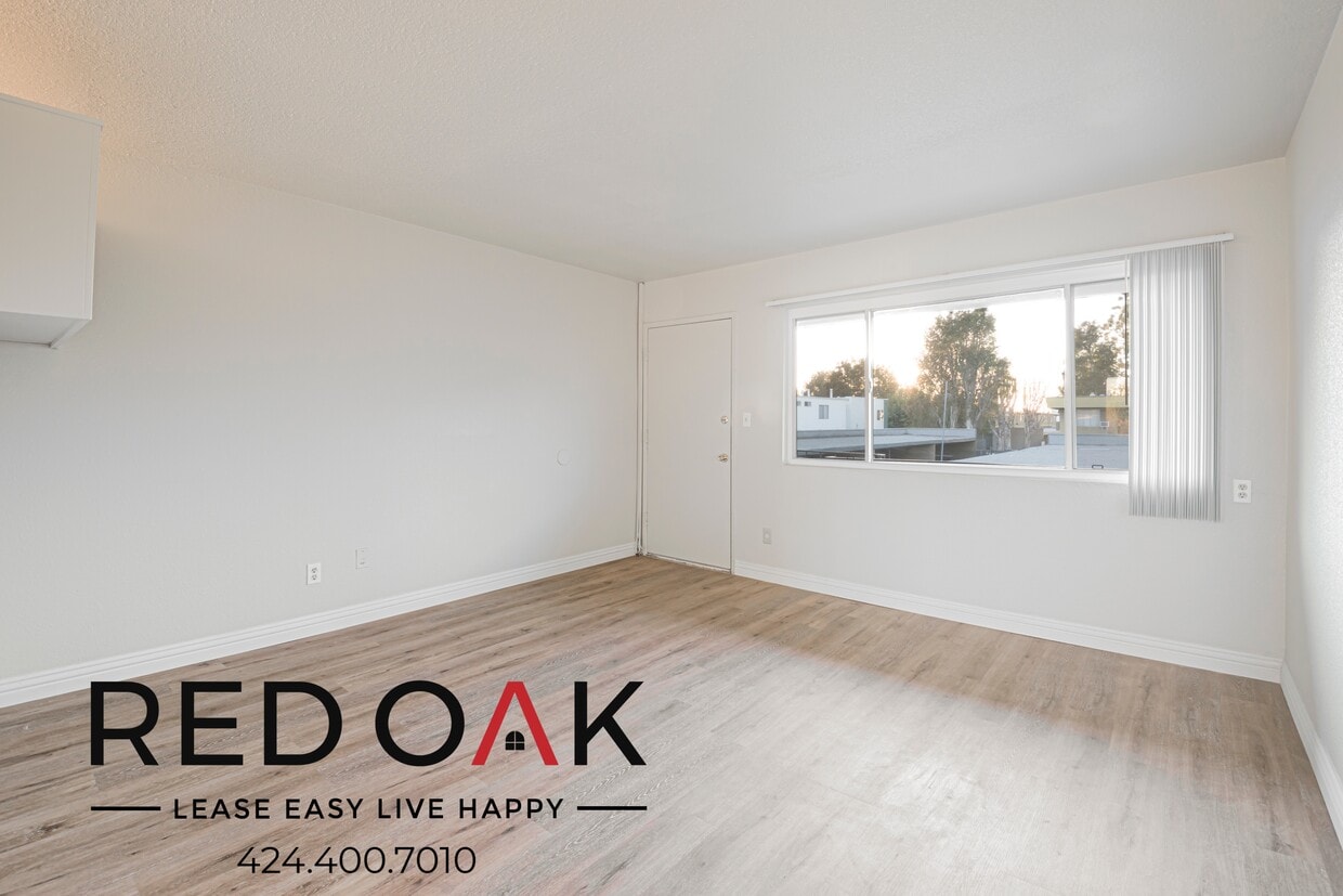 Primary Photo - 4900 Clair Del Ave