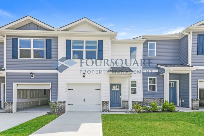 Foto principal - Townhome | Back Patio | Single Car Garage|...