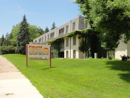 Primary Photo - 2701 Xylon Ave N